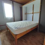 Grand En Bois Climatise Avec Vue Sur Le Дом отдыха