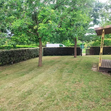 Grand En Bois Climatise Avec Vue Sur Le * Saramon