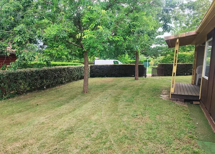 Grand En Bois Climatise Avec Vue Sur Le * Saramon