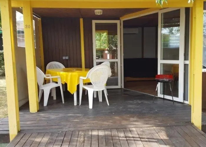 Grand En Bois Climatise Avec Vue Sur Le Vakantiehuis Saramon